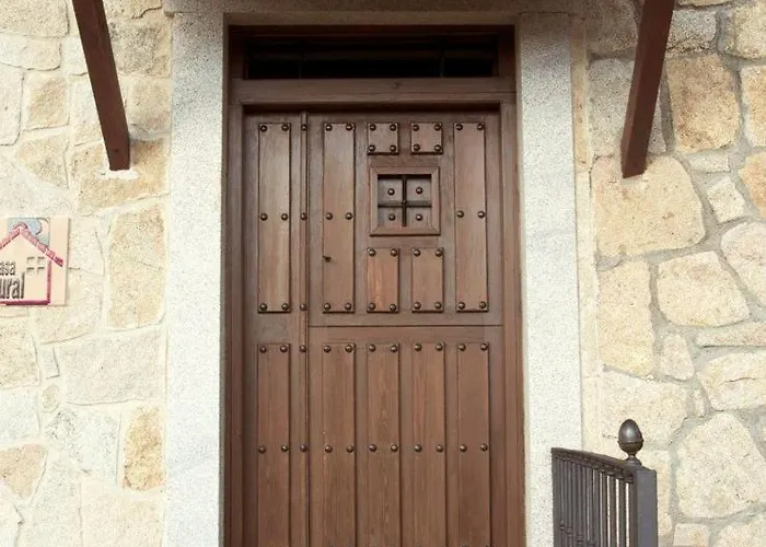 펜션 El Meson De Gredos *